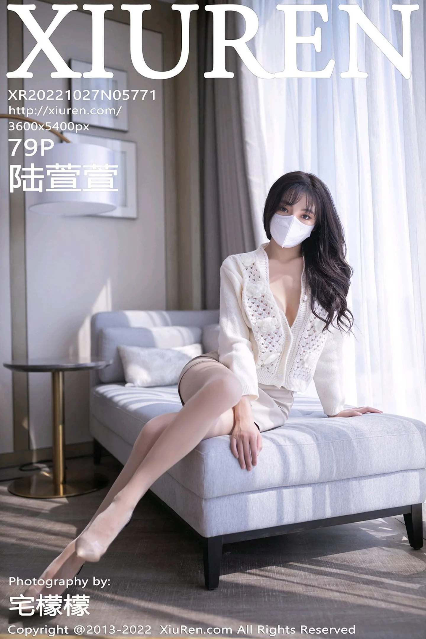 [XiuRen秀人网]No.5771_模特陆萱萱性感白色毛线衣配浅色短裙半脱秀完美身材诱惑写真84P-秀人网 - XiuRen.Xyz